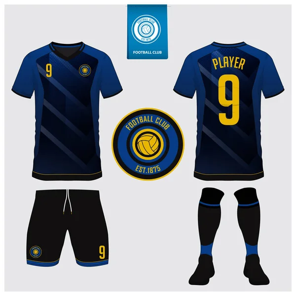 Voetbaltrui voetbal kit, sport t-shirt, korte, sok sjabloonontwerp voor sportclub. Voetbal t-shirt mock up. Voor- en achterkant voetbal uniforme weergeven Platte voetbal logo op blauw label. Vector. — Stockvector