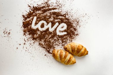 Aşk şekillendirme kakao tozu