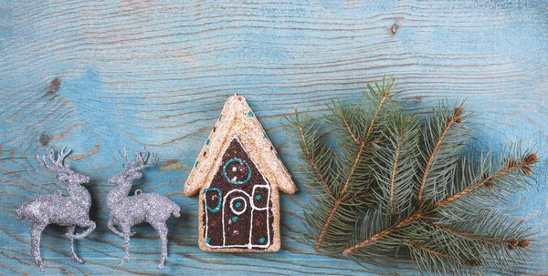 Cartão Natal Acessórios Ano Novo Fundo Madeira Veado Casa Natal — Fotografia de Stock