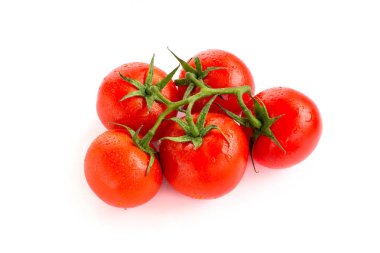 Beyaz arkaplanda domatesler
