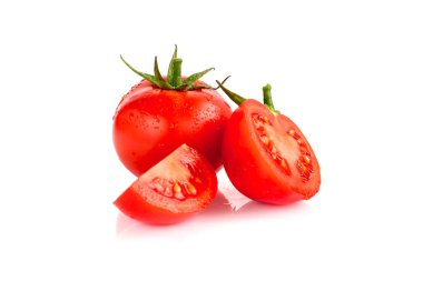 Domates beyazda izole..