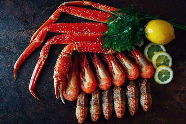 Garnelen mit Krabbenfleisch — Stockfoto