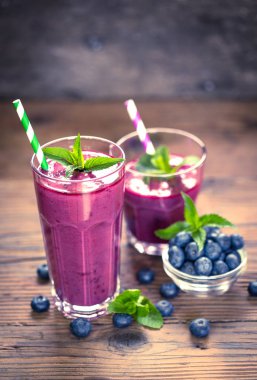 Taze blueberry smoothie cam 