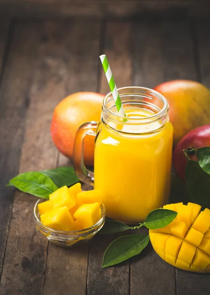 Verse Mango Smoothie Het Glas — Stockfoto