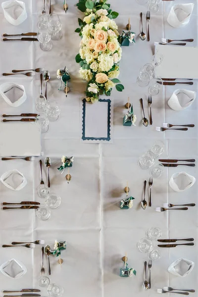 Decorated Tables Guests Wedding Candlestick Wine Glasses Plates Napkins Tablecloth — Stock Photo, Image