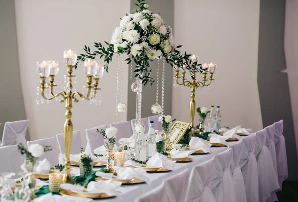 Festive Table Served Dishes Decorated Branches Greenery Flower Compositions Candlesticks — Stock Photo, Image