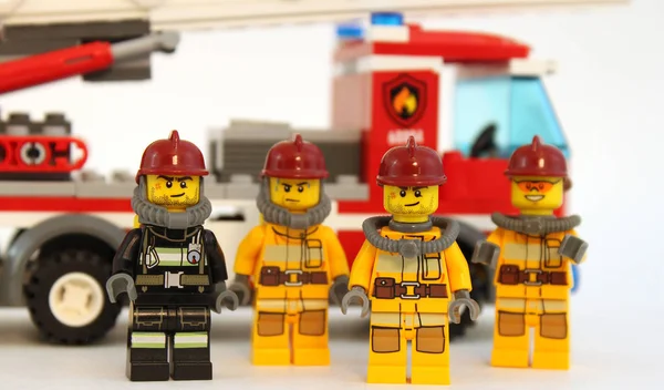 Πυροσβέστης Minifigures διάσωσης — Φωτογραφία Αρχείου