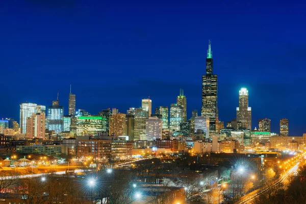 摩天大楼在芝加哥市的天际线，伊利诺伊州，美国 — 图库照片