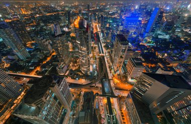 Gökdelenler ve Sathorn kesişimi, Bts Chong Bangkok'un, Bangkok