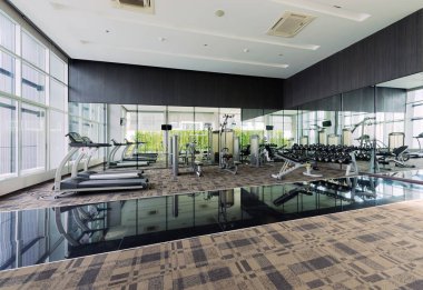 Fitness Merkezi iç tasarım, spor salonu