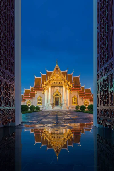 Wat Benchamabophit (мармуровий храм), Бангкок, Таїланд — стокове фото