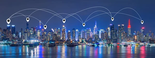 Przypięcie mapy sieci i połączenia technologii koncepcja Skyline z w Nowym Jorku, wieżowce, Śródmieście, Stany Zjednoczone Ameryki — Zdjęcie stockowe