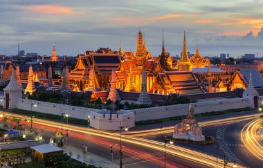Zümrüt Buda gün batımında, Bangkok, Tayland