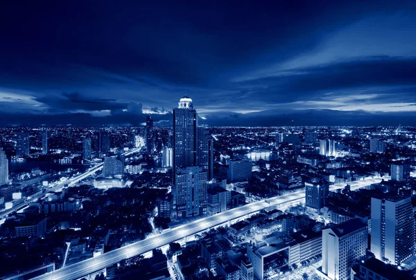 Buildings in Bangkok at night, Skyline, Thailand — Stock Photo, Image