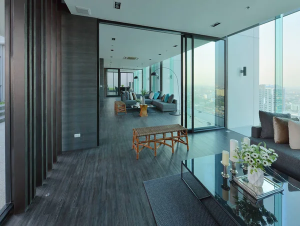 Luxusní moderní obývací pokoj interiér a dekorace, interiérové desi — Stock fotografie