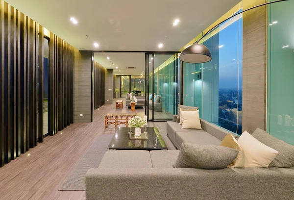 Lux living modern interior și decor pe timp de noapte, inte — Fotografie, imagine de stoc
