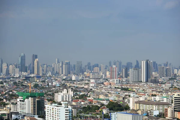 Rascacielos en Bangkok City al atardecer, Tailandia — Foto de Stock