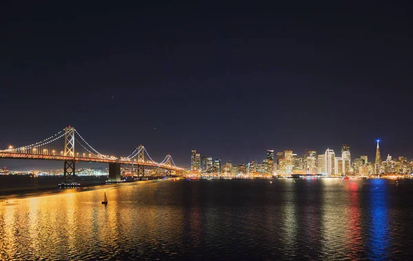 旧金山的地平线上，加利福尼亚州，美国 — 图库照片