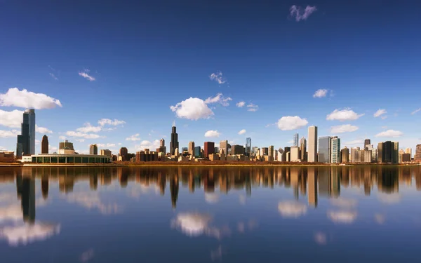 Chicago City y Michigan Lake, Chicago, Illinois, EE.UU. — Foto de Stock