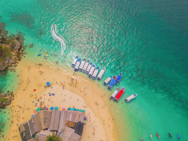 Aerial view of beach at Koh Khai, a small island, with crowd of — Stock Photo, Image