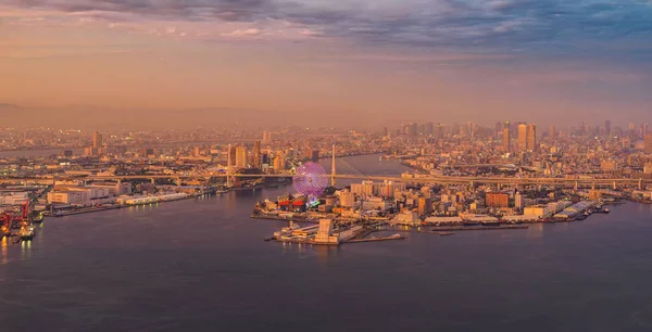 Vista aérea da roda gigante, Tempozan A Ribeira, perto de O — Fotografia de Stock