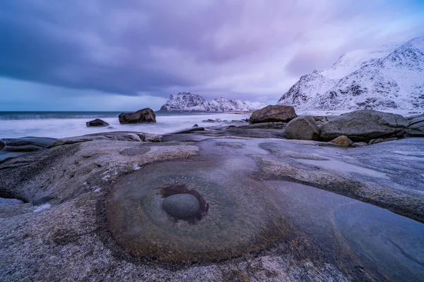 Egy Tojáskő Seascape Eggum Beach Lofoten Islands Nordland Megye Norvégia — Stock Fotó