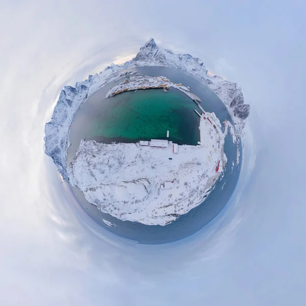 Pequeño Planeta Esfera 360 Grados Panorama Vista Aérea Montaña Nieve —  Fotos de Stock