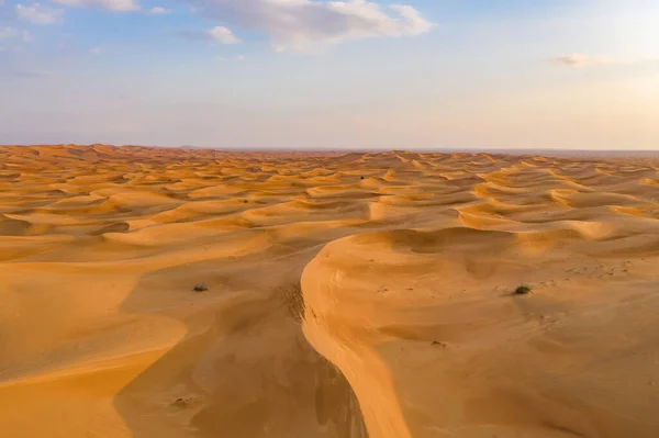 Letecký Pohled Červenou Pouštní Safari Písečnou Dunou Dubai City Spojených — Stock fotografie