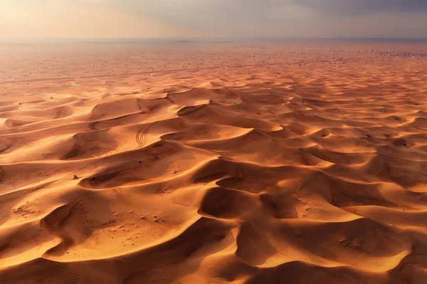 Luftaufnahme Der Roten Wüstensafari Mit Sanddüne Dubai City Vereinigte Arabische — Stockfoto