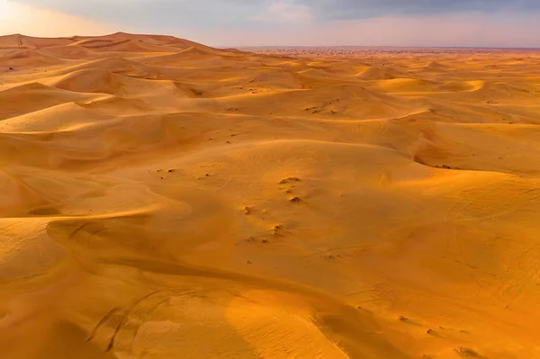Vista Aérea Safari Deserto Vermelho Com Duna Areia Cidade Dubai — Fotografia de Stock