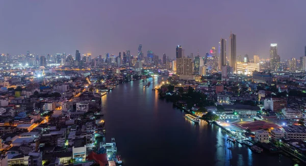 Vista Aérea Barcos Com Chao Phraya River Horizonte Bangkok Downtown — Fotografia de Stock