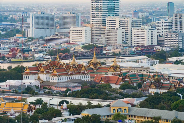 Widok Lotu Ptaka Rozciągacz Szmaragdowej Buddy Wat Phra Kaew Budynki — Zdjęcie stockowe