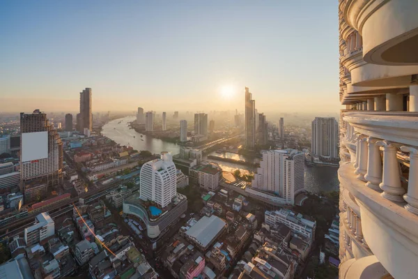 Aerial Utsikt Över Båtar Och Taksin Bro Med Chao Phraya — Stockfoto