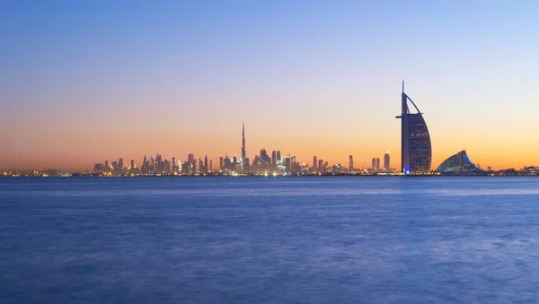 Burj Arab Jumeirah Island Construcción Barcos Con Olas Playa Del —  Fotos de Stock