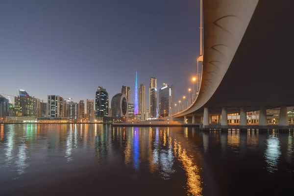 Burj Khalifa Avec Lac Rivière Pont Dans Dubai Downtown Skyline — Photo