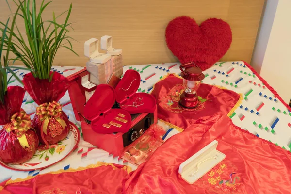 Традиційна Весільна Церемонія Шлюб Китайського Приданого Ліжку Гроші Кільця Залучення — стокове фото