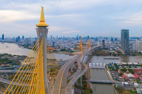 Bhumibol Köprüsü Chao Phraya Nehri Nin Havadan Görünüşü Süspansiyon Mimari — Stok fotoğraf