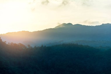 Siluet dağ manzarası