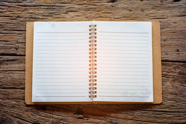 Livro sobre textura de mesa de madeira — Fotografia de Stock