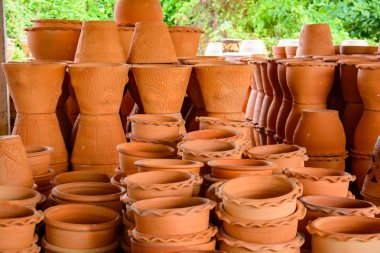 tuğla saksı ve ağaç Dükkanı açık