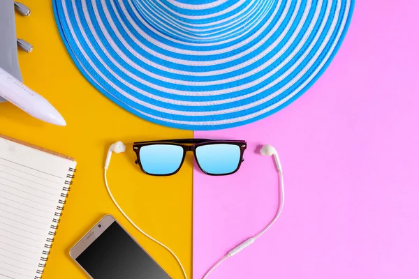 set nesnesinin tatil dinlenmek zaman renkli kağıt üzerinde