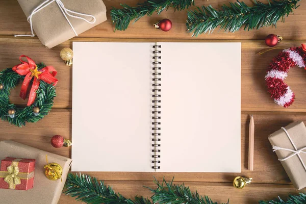 kitap armağan ve toys ahşap kurullarında kadar alay