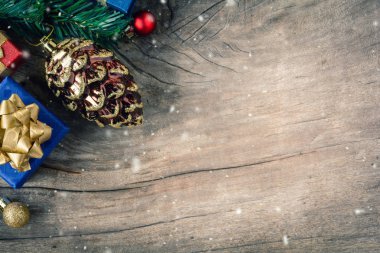 Festival Noel ve hediye kutuları