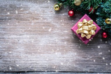 Festival Noel ve hediye kutuları