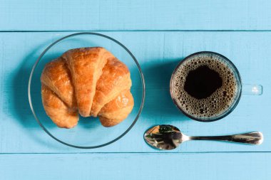 Üstten Görünüm iyi sabahlar siyah kahve fincanı