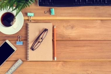 Üstten Görünüm Resepsiyon ahşap ve ofis donanımları