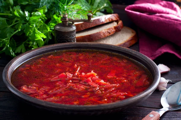 Traditional Ukrainian soup - borsch, horizontal — Stock Photo, Image