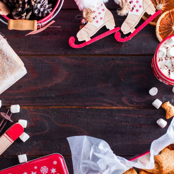 Noel arka plan dekorasyon, bisküvi ve kakao, üstten görünüm, kopyalama alanı