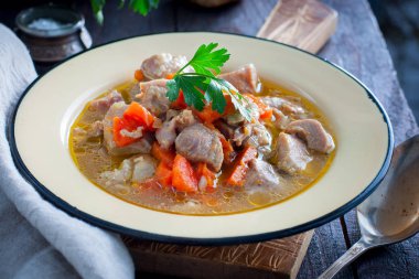 Türkiye yahni havuç, soğan ve kereviz, yatay