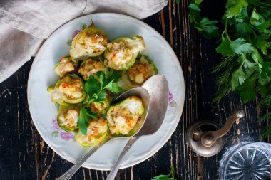 Peynir, üstten görünüm Brüksel lahanası dolması